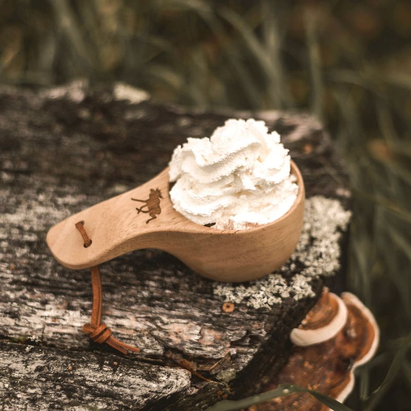 Trekopp med elgmotiv turkopp i tre